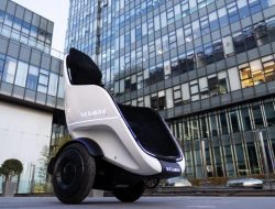 Segway S-POD Kendaraan Masa Depan Berbentuk Kursi yang Nyaman